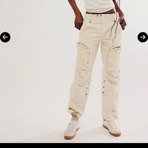 We the Free Cant Compare Cream Cargo Pants - Versatile Wide-Leg Utility Style